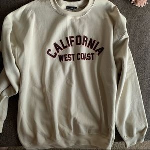 NWT California slogan graphic at front sweatshirt